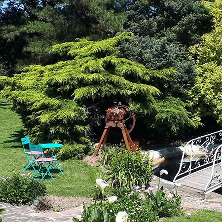 Couette-café D'hôtes Les 4 Vents Yzengremer