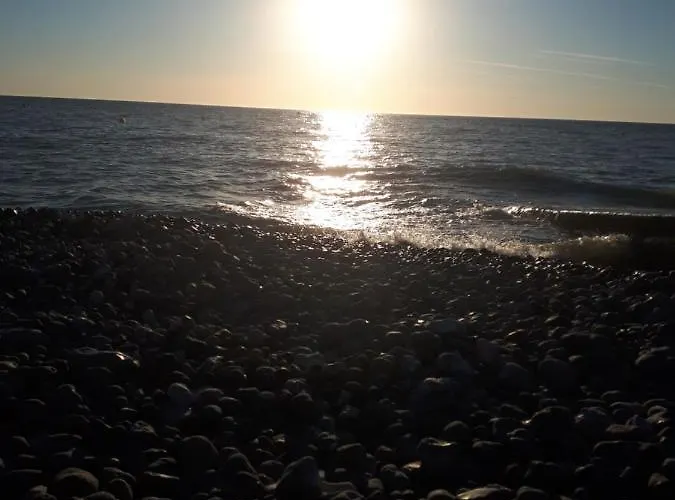 D'hotes Les 4 Vents Bed & Breakfast Yzengremer