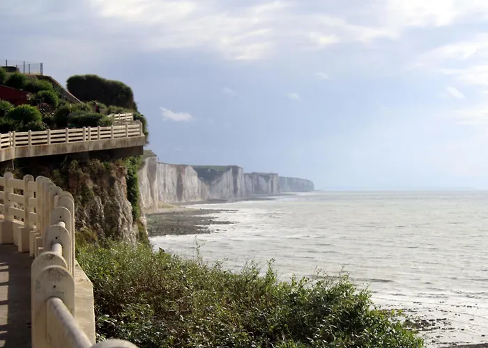 Couette-café D'hôtes Les 4 Vents Yzengremer